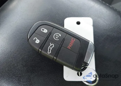 2011 Dodge Charger z USA, uszkodzony, nr VIN 2B3CL3CG0BH508998